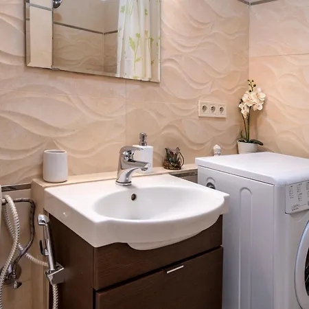 アパート - Tower Petrin